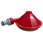 Irrigatore da giardino fuori terra, ottimo annaffiatoio automatico per innaffiare automaticamente le piante. L'irrigatore automatico deve essere attaccato alla canna di gomma di giardino, e quindi posizionato sul terreno. L'irrigatore può essere utilizzato per innaffiare il prato, l'erbetta, il manto erboso, l'orto, il frutteto ecc.