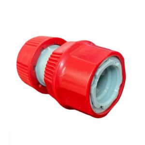 Raccordo rapido con stringi tubo, un raccordo di congiunzione per collegare il rubinetto dell'acqua al tubo in gomma per annaffiare le piante.