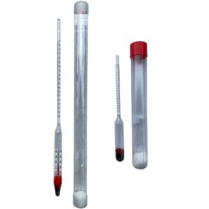 Mostimetro di babo per la misurazione del contenuto zuccherino del mosto ottenuto dalle uve. I mostimetri sono disponibili in due modelli: mostimetro tascabile, e mostimetro con termometro.